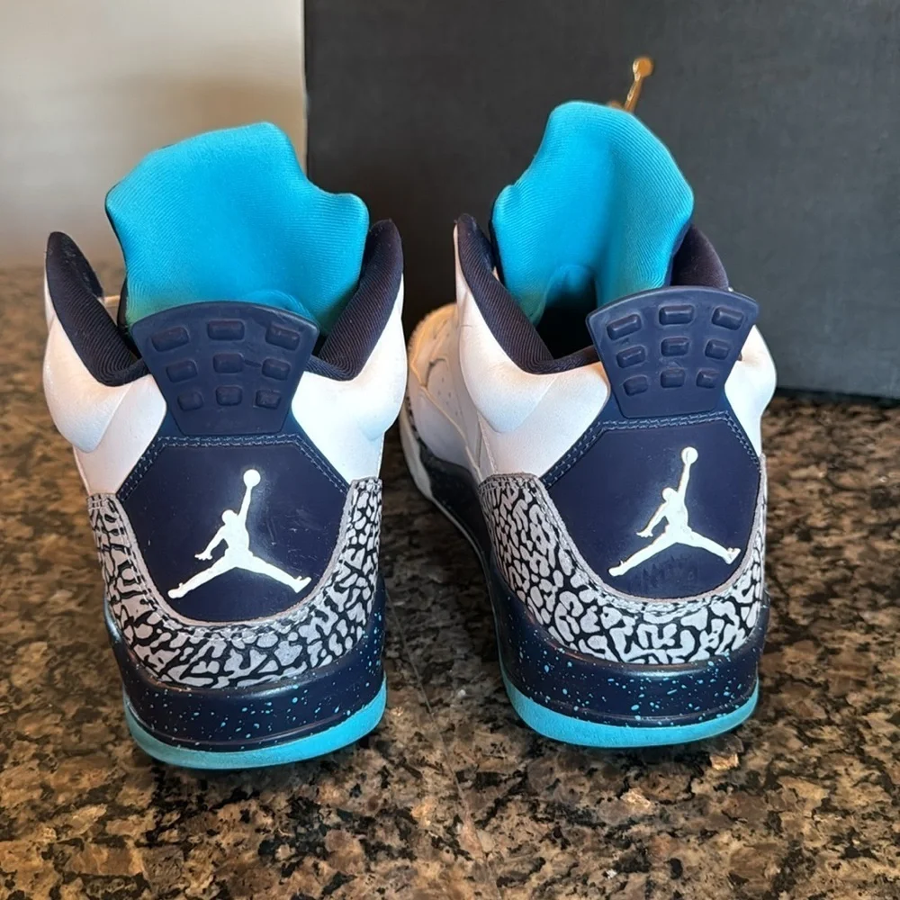 Air Jordan son of low Mars Hornets White and Blue Sneakers EUC 10.5